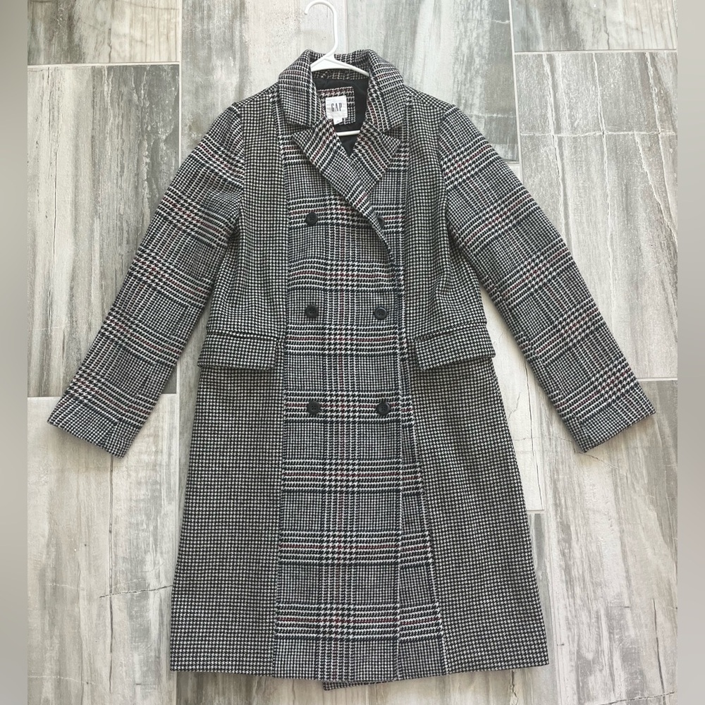 Gap Women’s mixed plaid mid length wool pea coat Medium